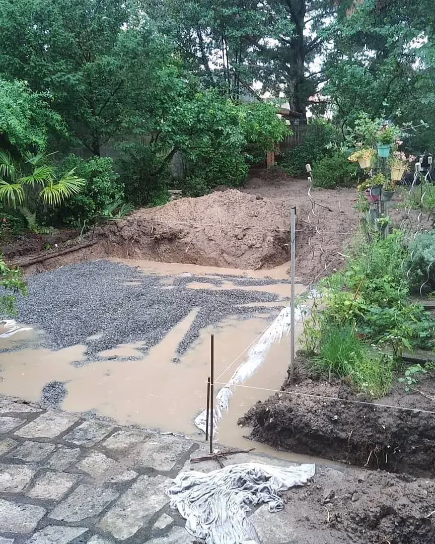 Avant travaux : chantier de dallage en cours